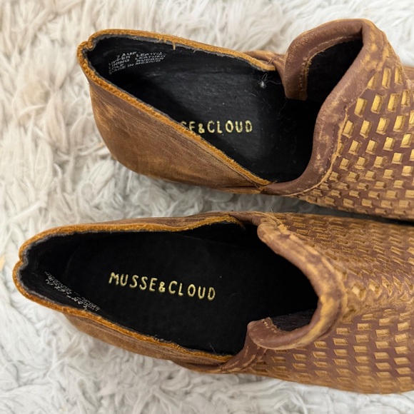 Musse & Cloud Brown Metallic Gold Leather Ankle Boots - Picture 8 of 12